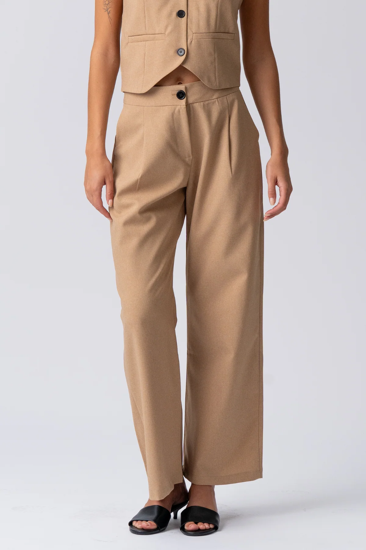 Natalie Vest und Pants (Schwarz) - Paketangebot - Image 5