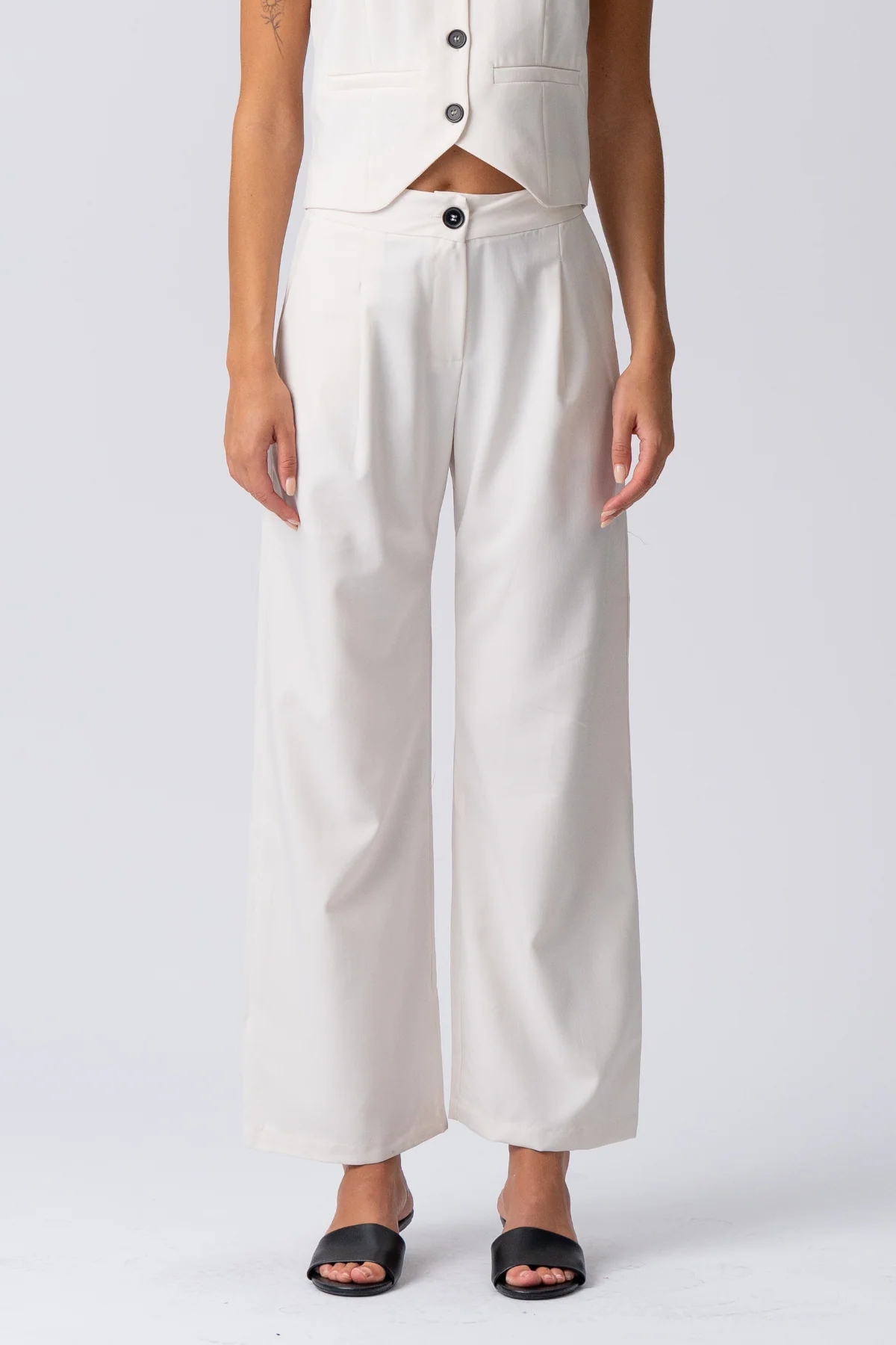 Natalie Vest und Pants (Schwarz) - Paketangebot - Image 5