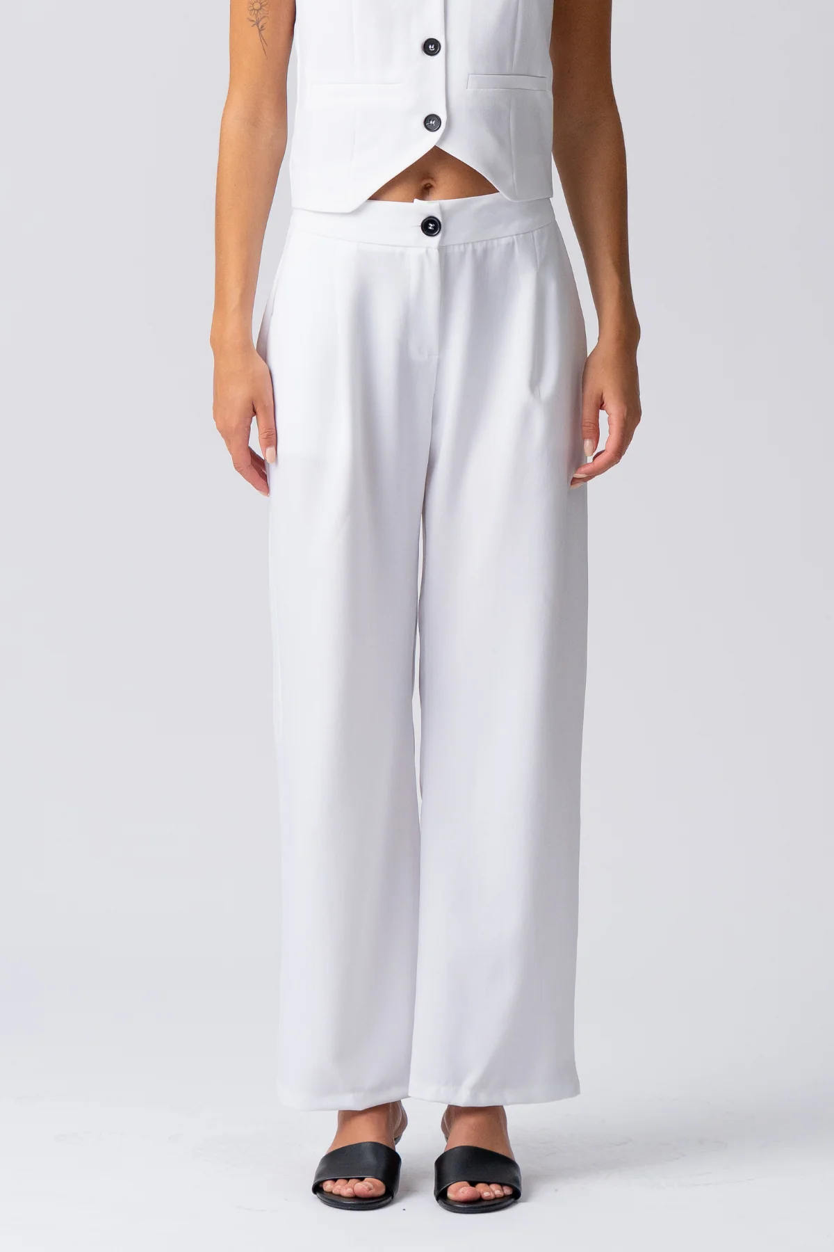 Natalie Vest und Pants (Schwarz) - Paketangebot - Image 5