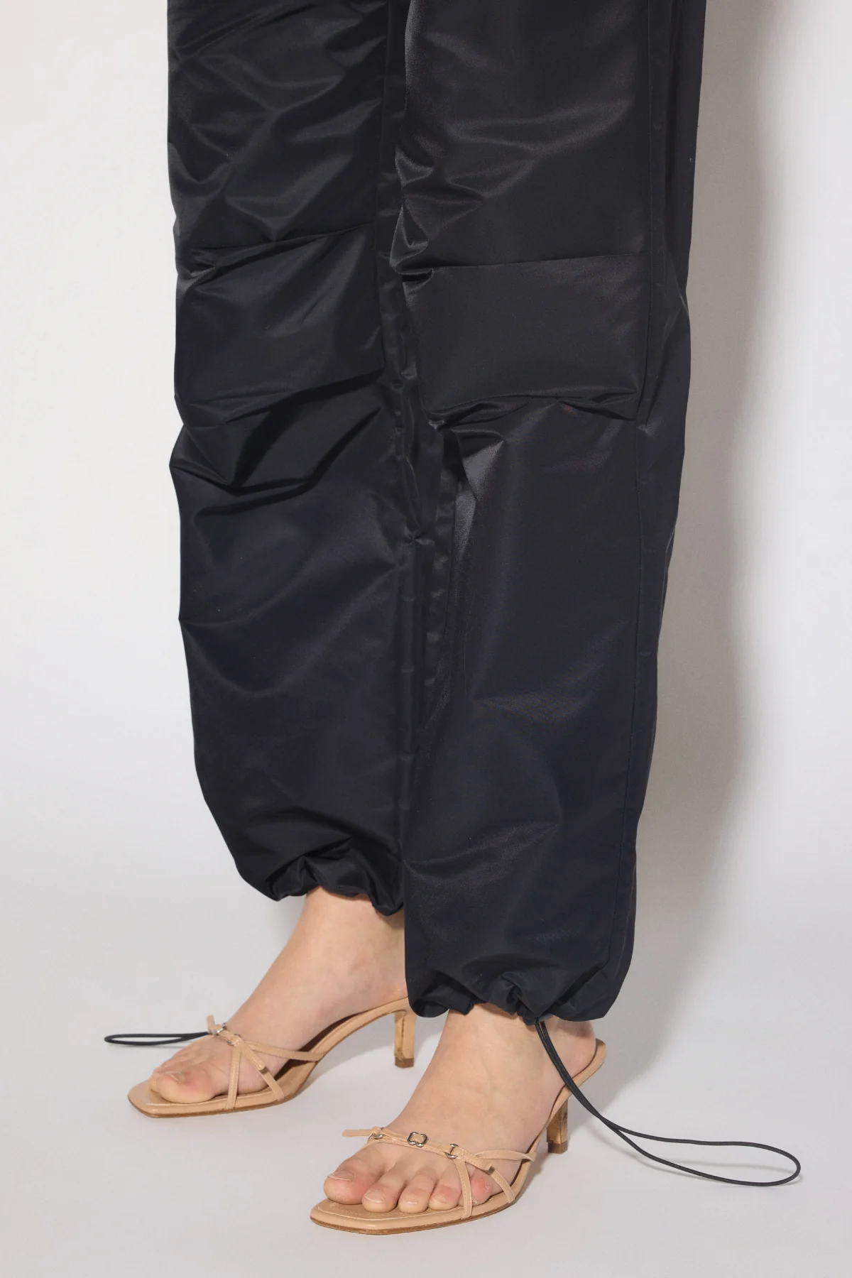 NECO -Track Pants - Schwarz - Image 3