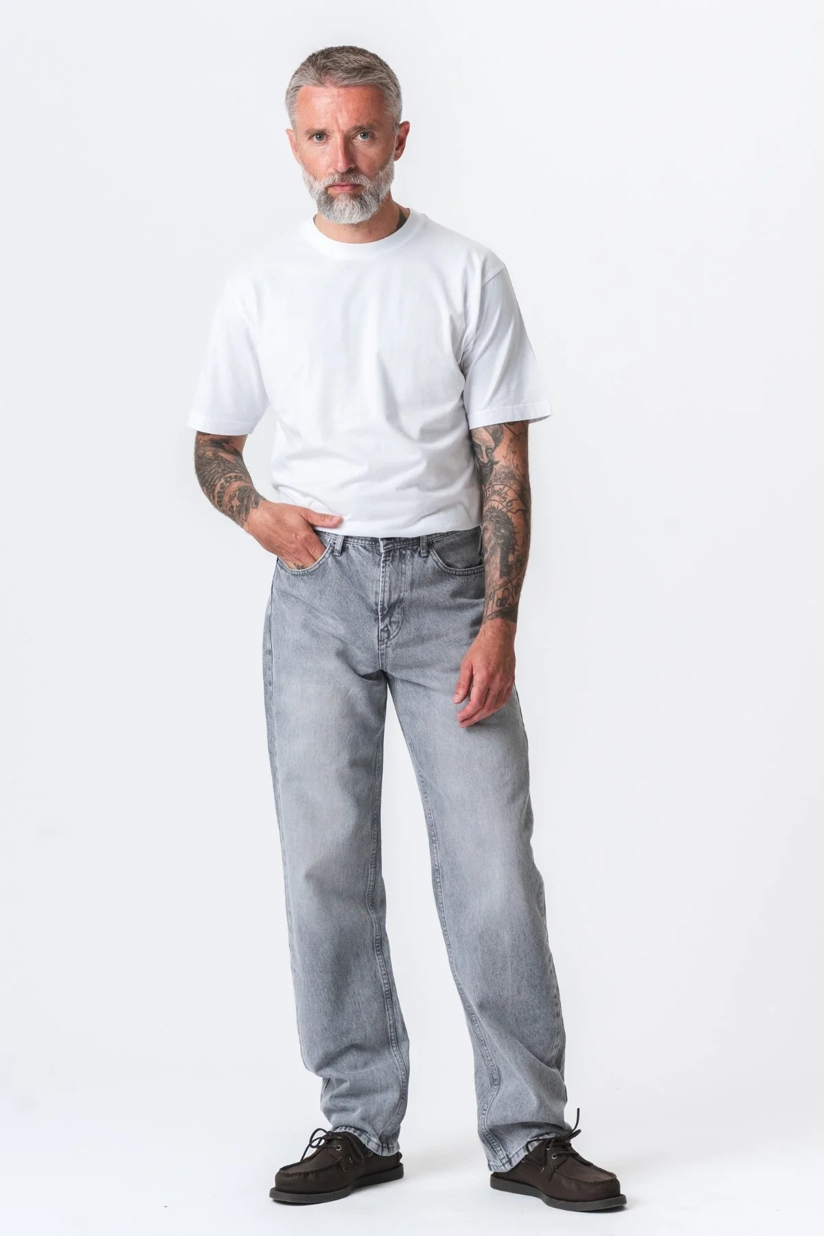 Noah Lose Fit Jeans - grauer Jeans - Image 4