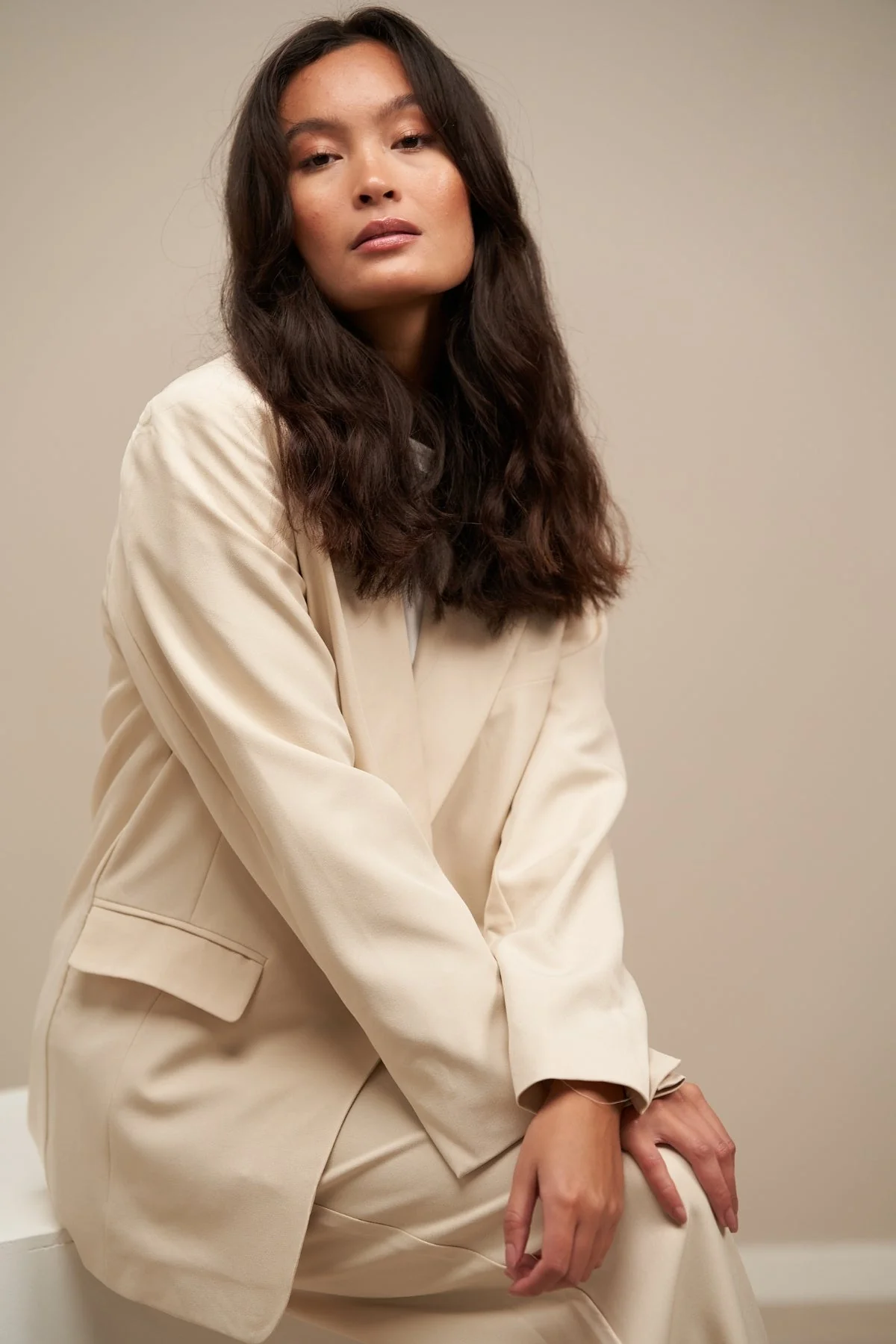 Oversized Anzug (Beige) - Paketangebot - Image 6