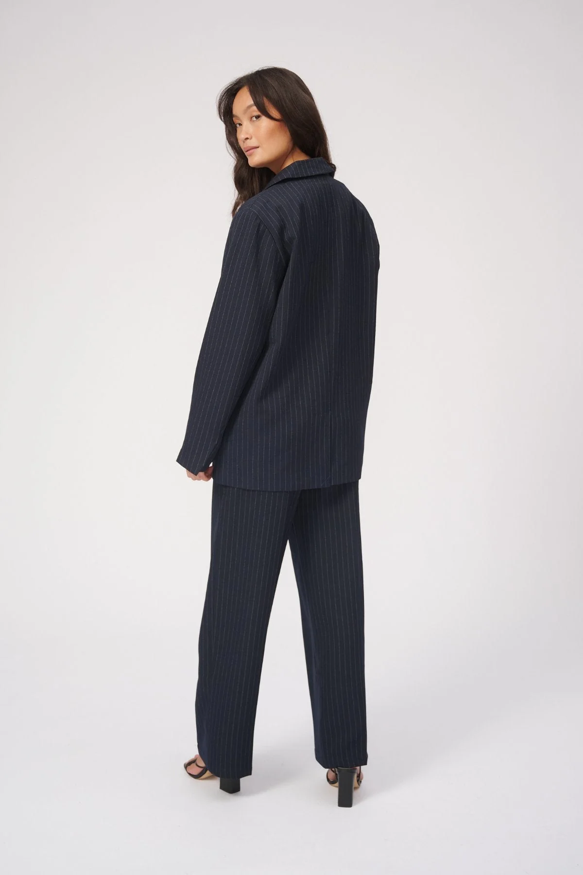 Oversized Anzug (Navy Nadelstreifen) - Paketangebot - Image 4