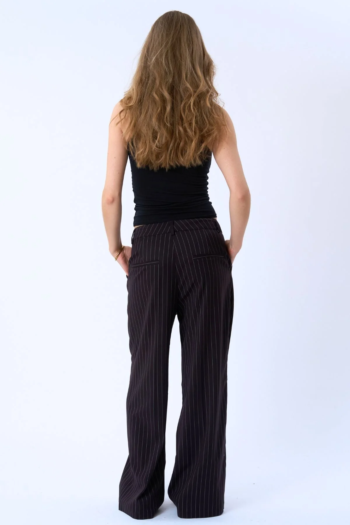 Paloma Nadelstreifen Pants - Dunkelbraun - Image 3