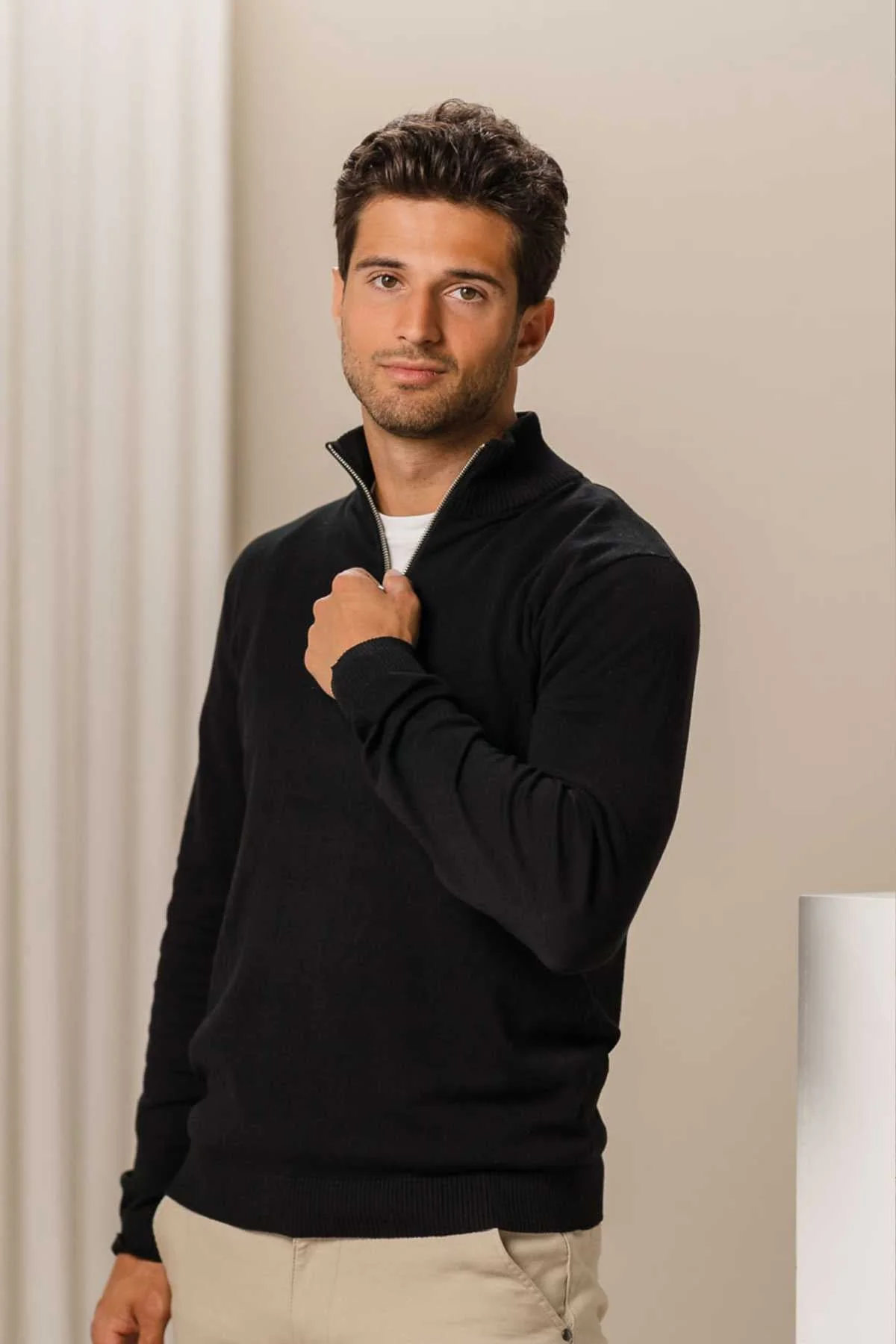 Pullover halb Reißverschluss - Schwarz - Image 4
