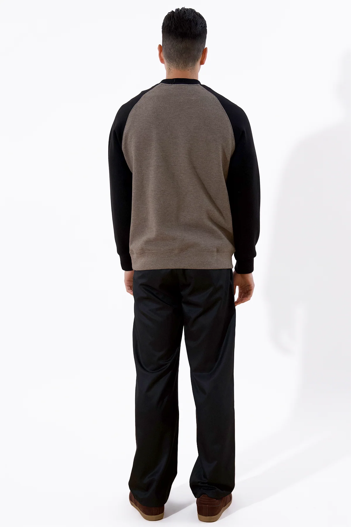 Pullover mit Raglanärmeln – Staubgrün - Image 4
