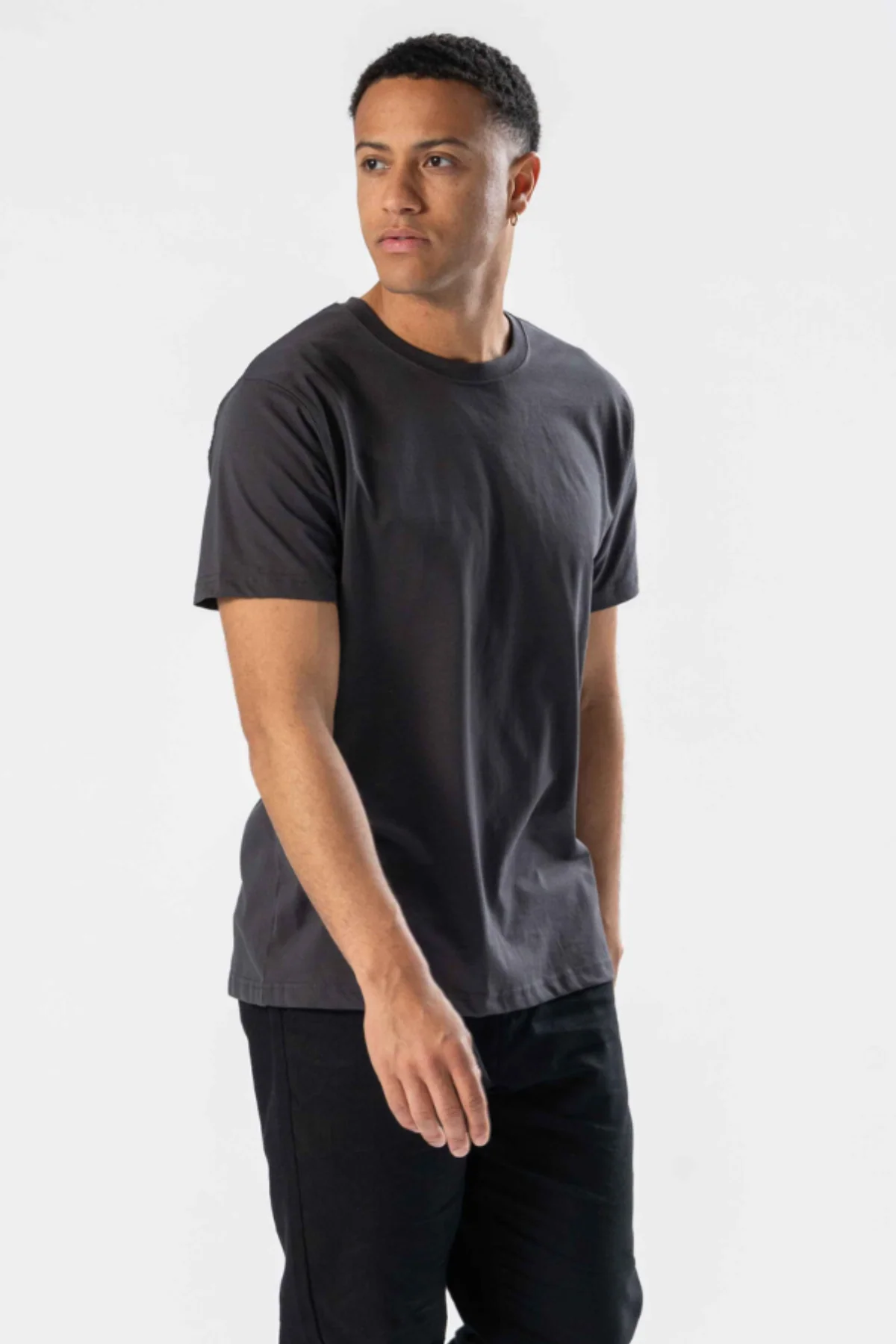 Regelmäßiges T -Shirt - grau - Image 4