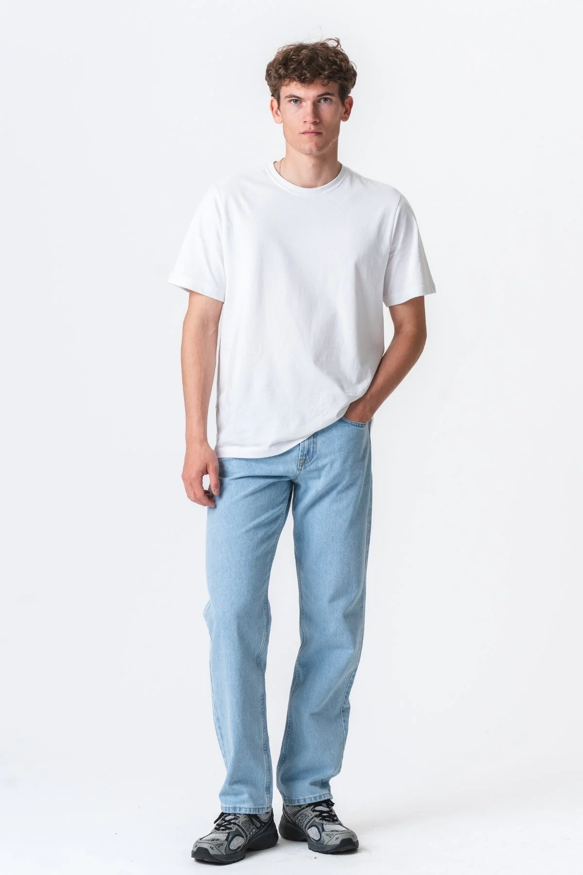 Entspannte Fit -Jeans - hellblauer Jeans - Image 4
