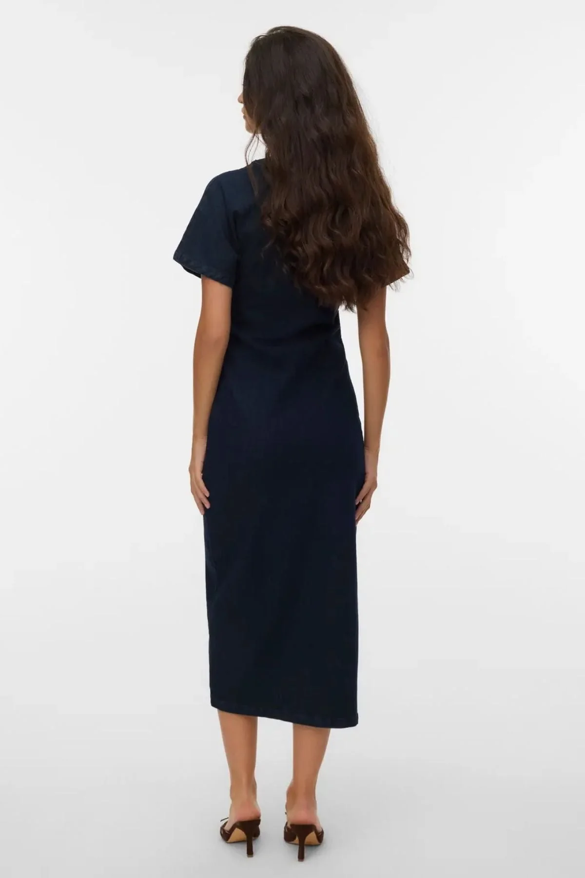 Sanni Kleid mit V-Ausschnitt – Dunkelblauer Denim - Image 2