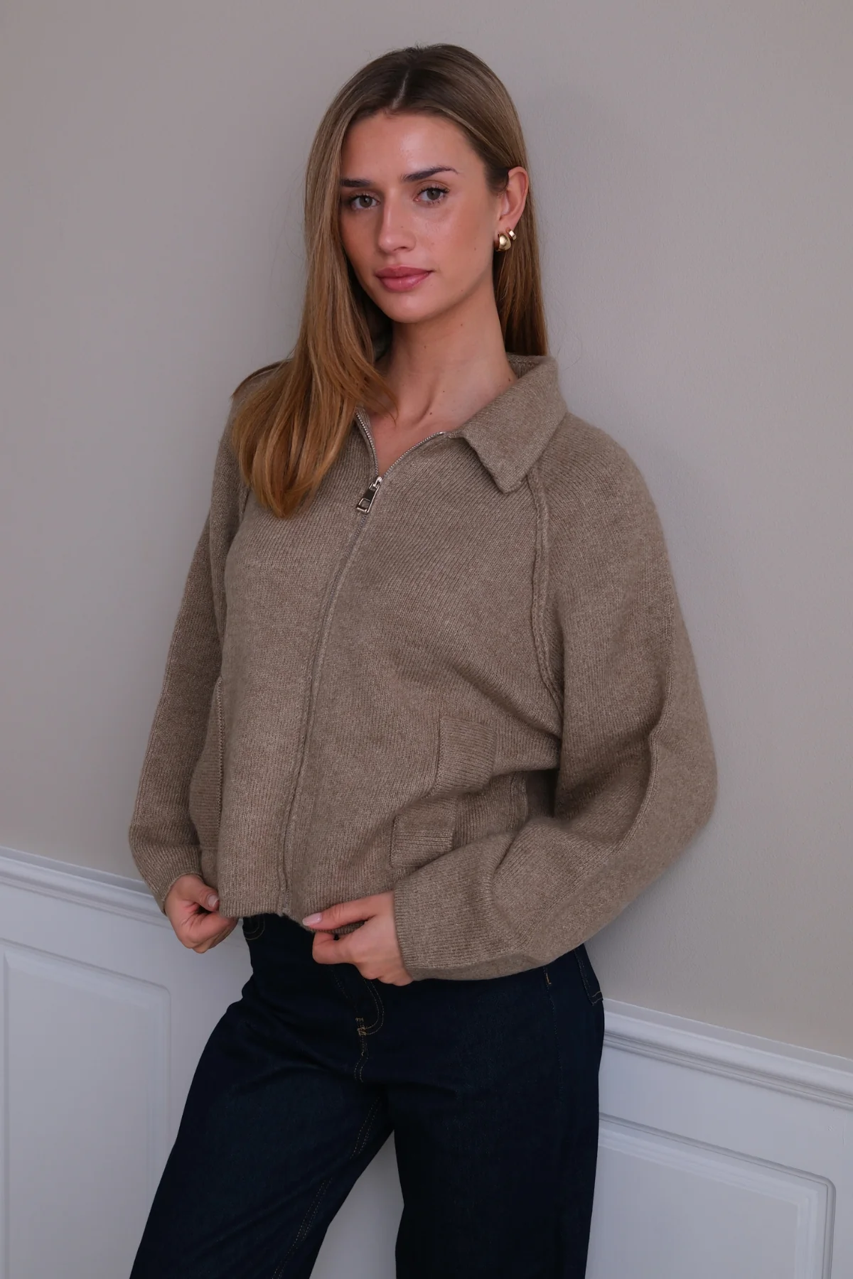 Selma Strickreißverschluss – Beige - Image 2