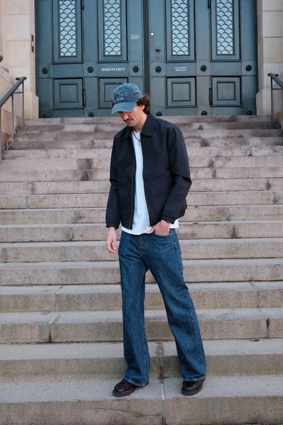 Kurze Jacke mit Reißverschluss – Marineblau - Image 4