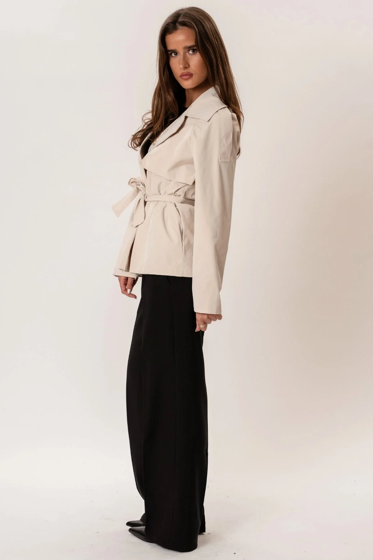 Sia Kurzer Trenchcoat – gebrochenes Weiß - Image 5