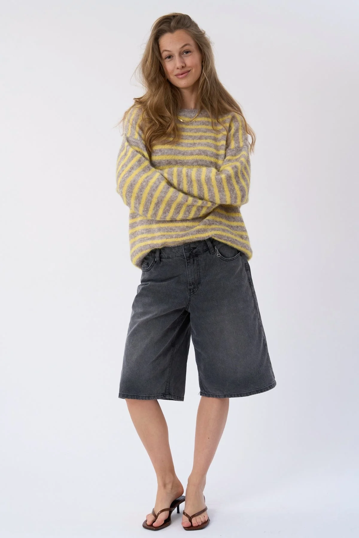 Sienna gestreifter Strick – Beige/Gelb - Image 2