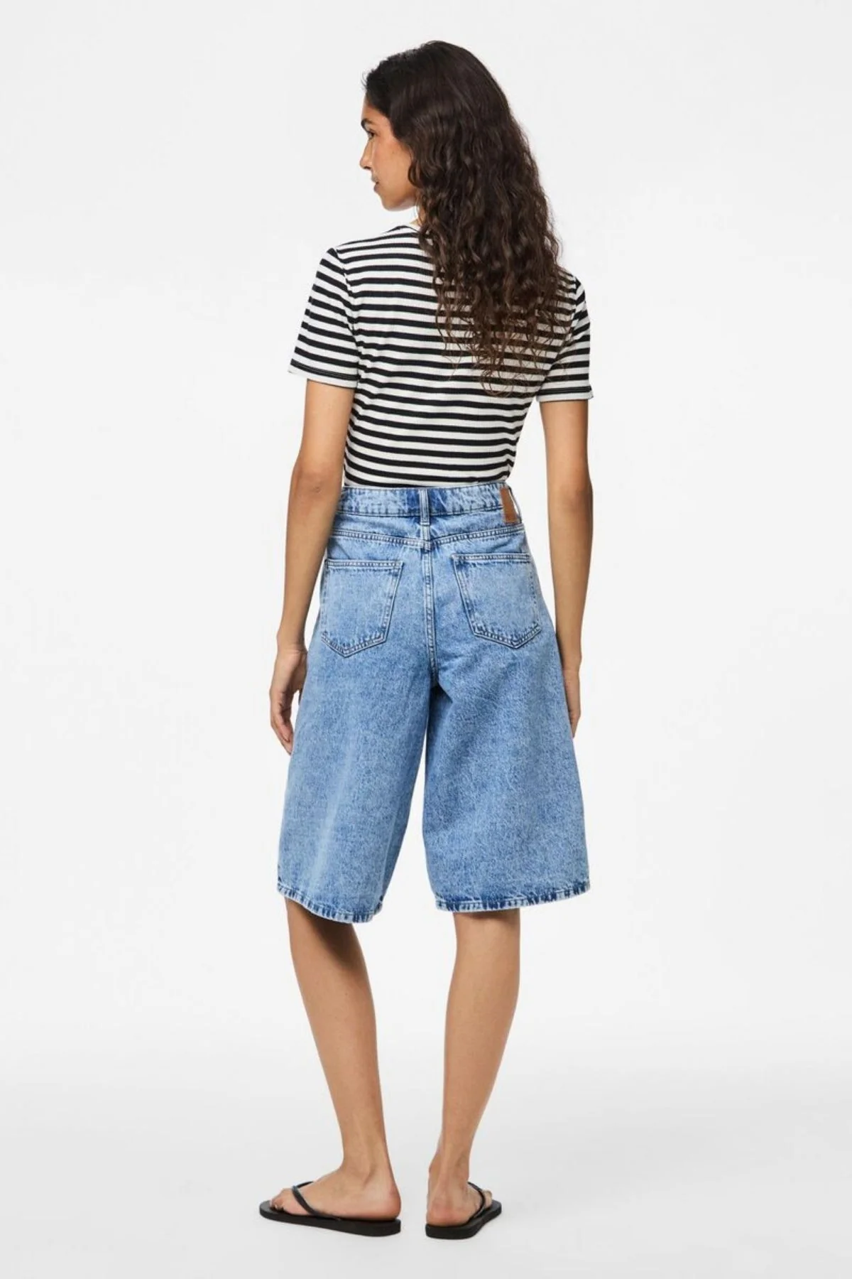 Sky Denim Jorts - mittelblauer Denim - Image 5