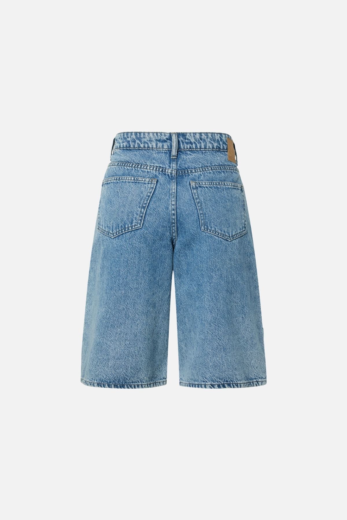 Sky Denim Jorts - mittelblauer Denim - Image 8