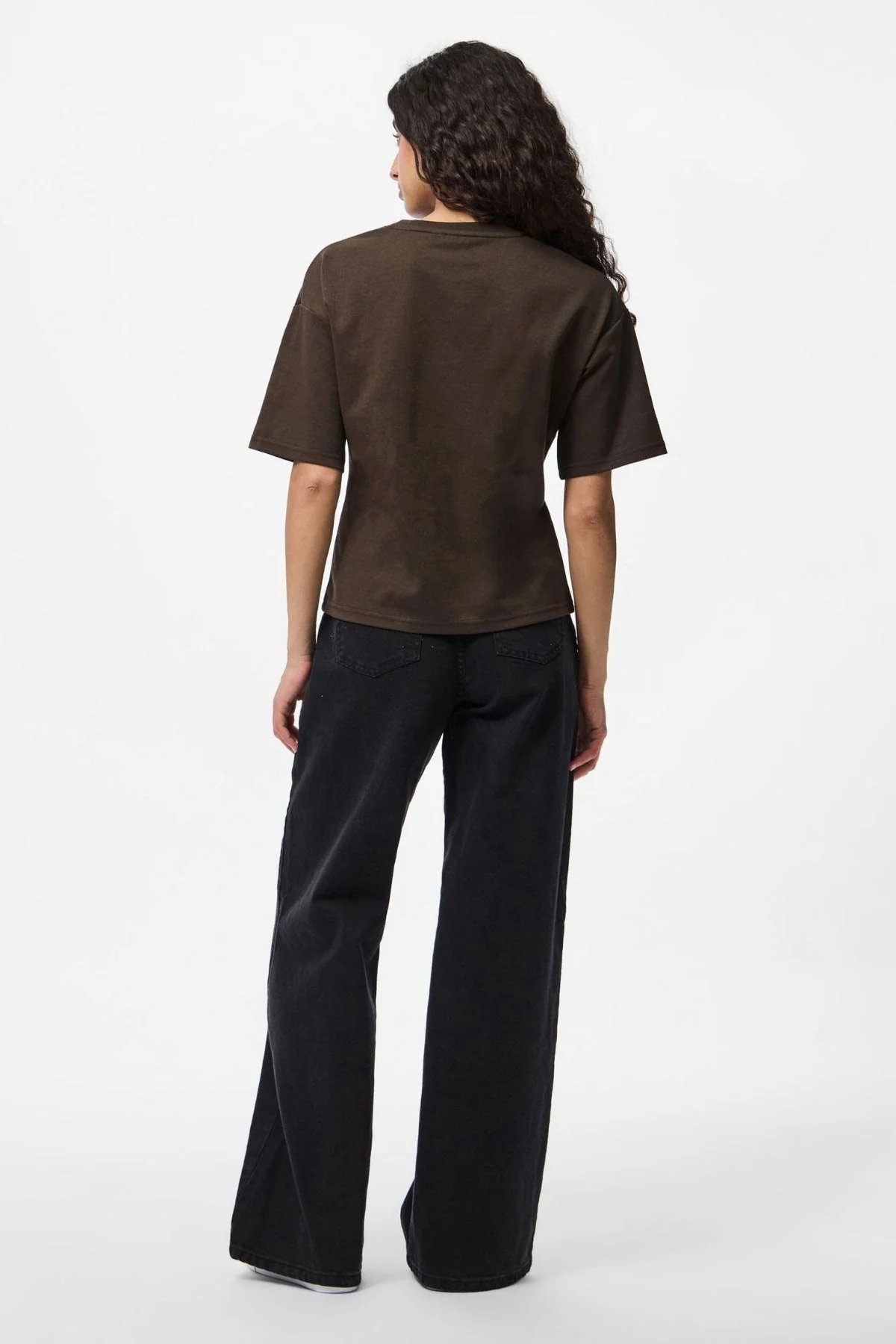 Skylar O -Neck -T -Shirt - Delicioso - Image 4