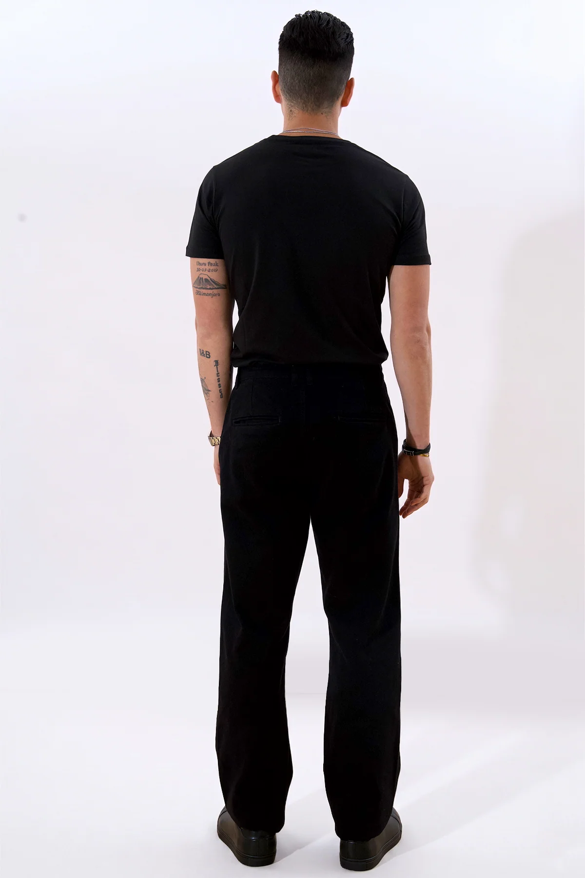 Gerade geschnittene Baumwoll-Chino - Schwarz - Image 12