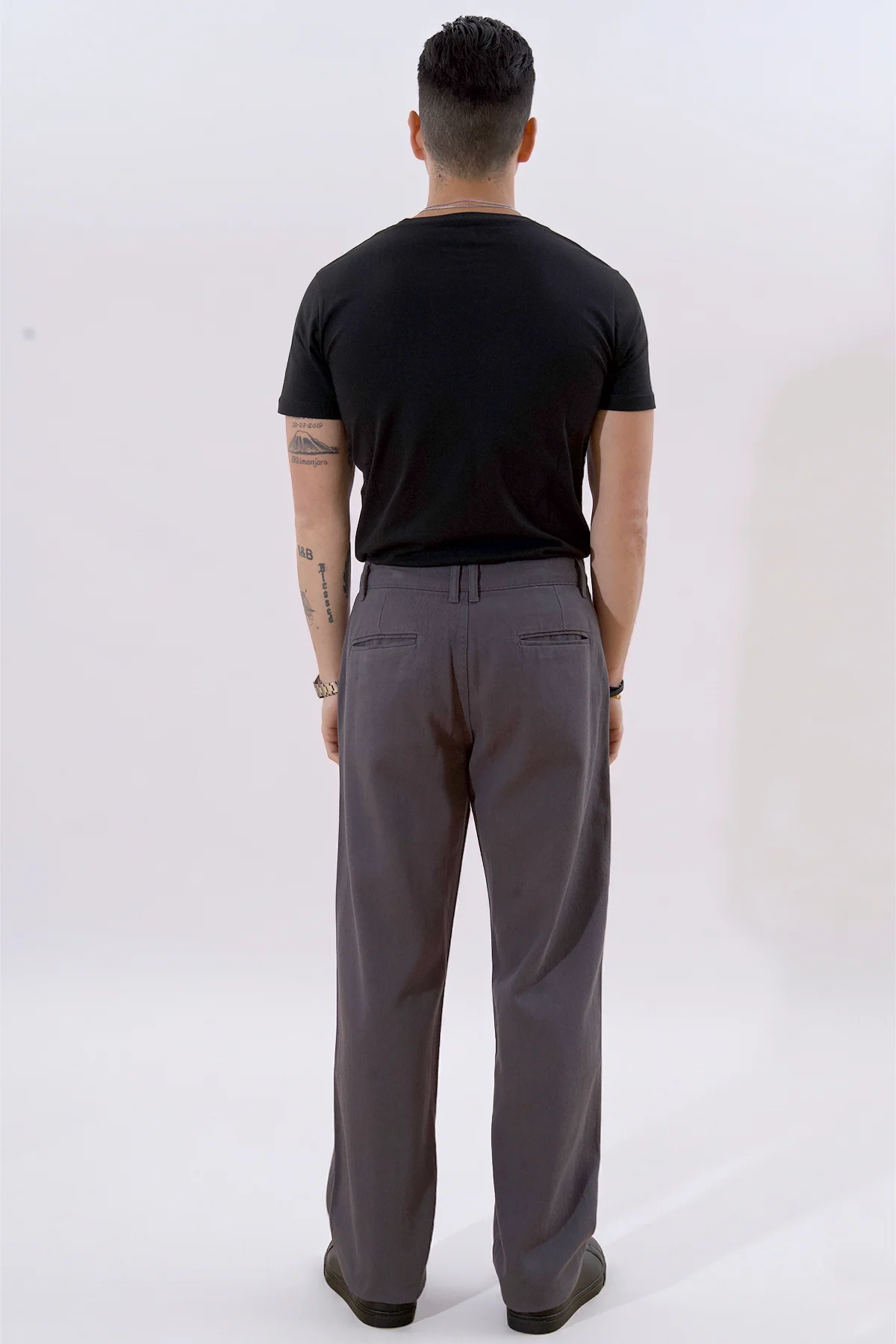 Gerade geschnittene Baumwoll-Chino – Grau - Image 7