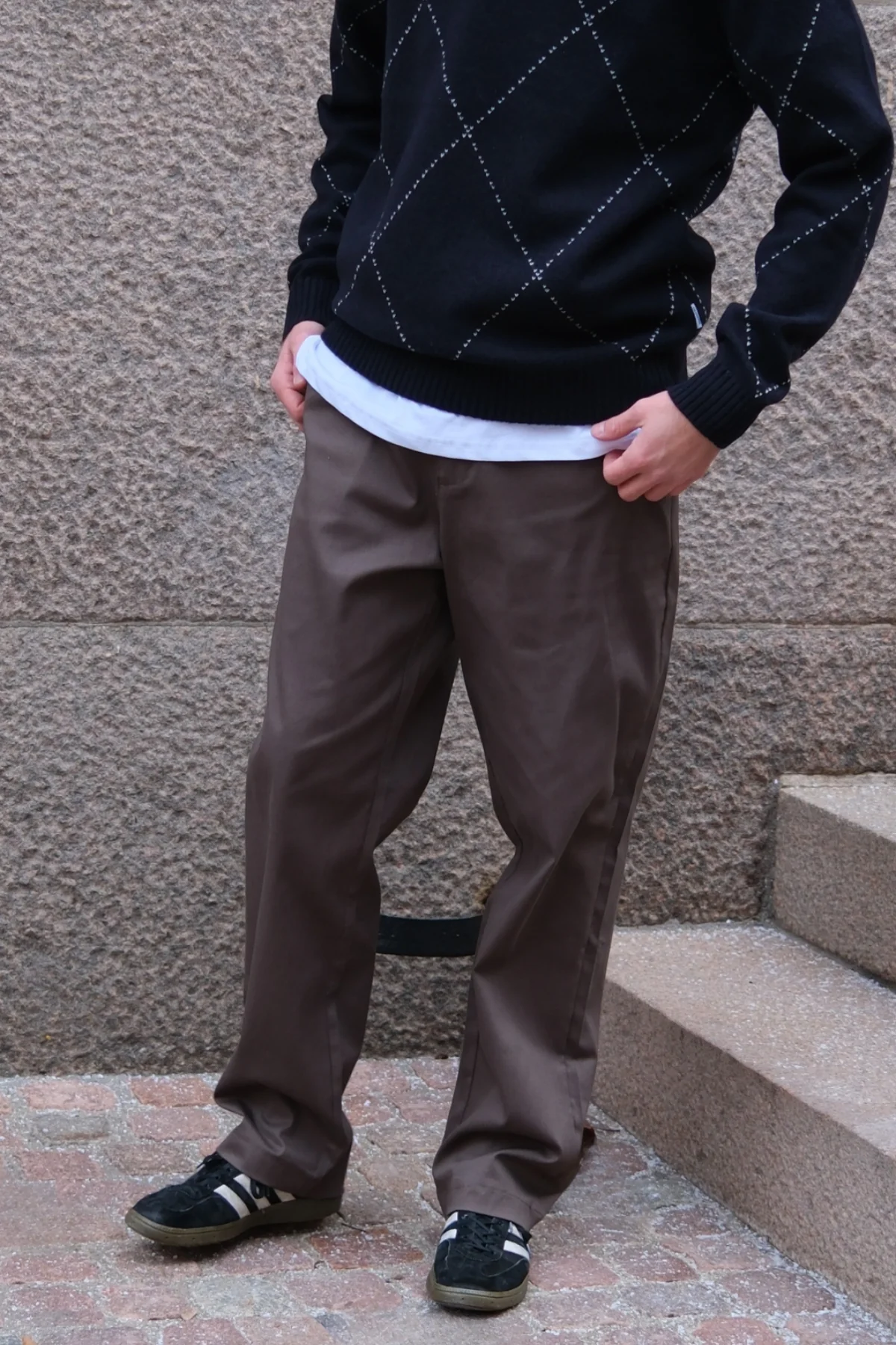Gerade geschnittene Baumwoll-Chino – Oliv - Image 4