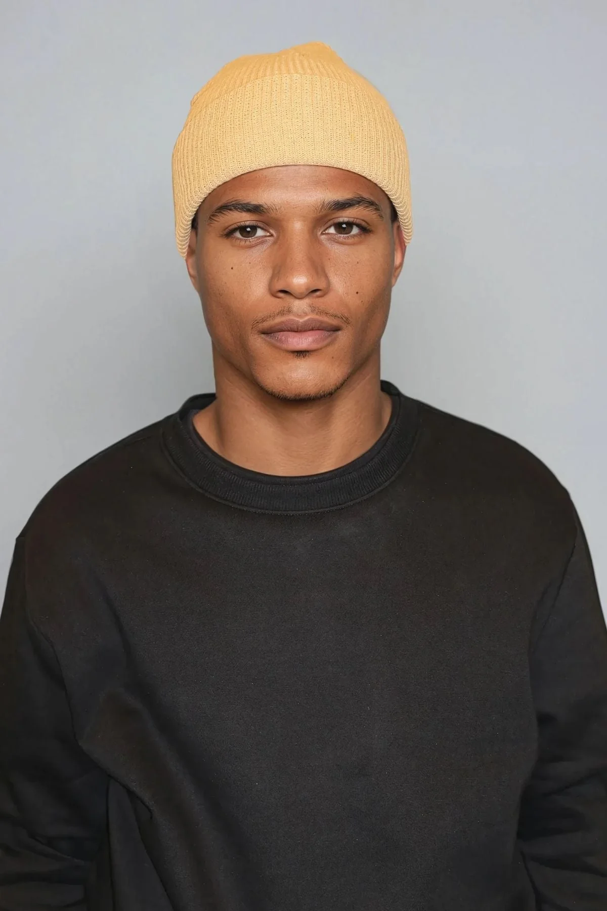 Strickbeanie - dunkles Beige