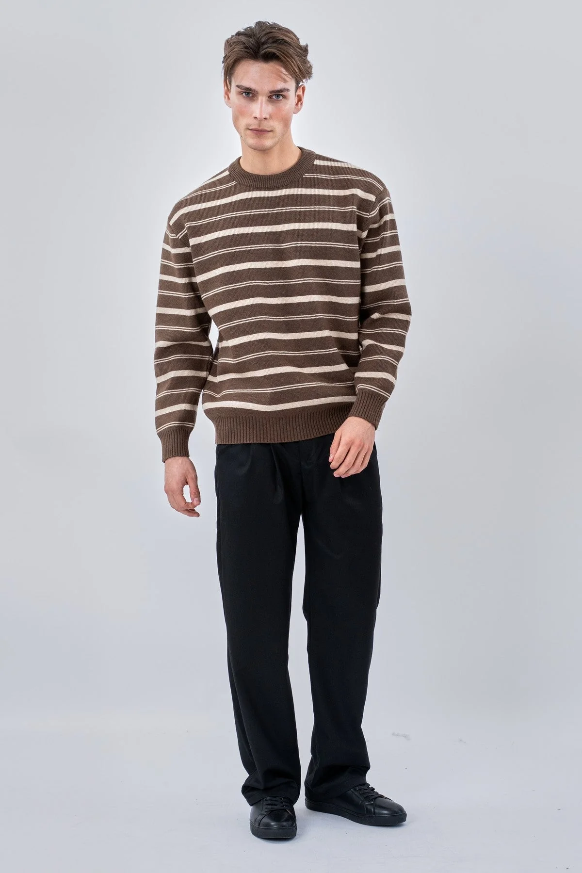 Gestreifter Pullover – Khaki - Image 2