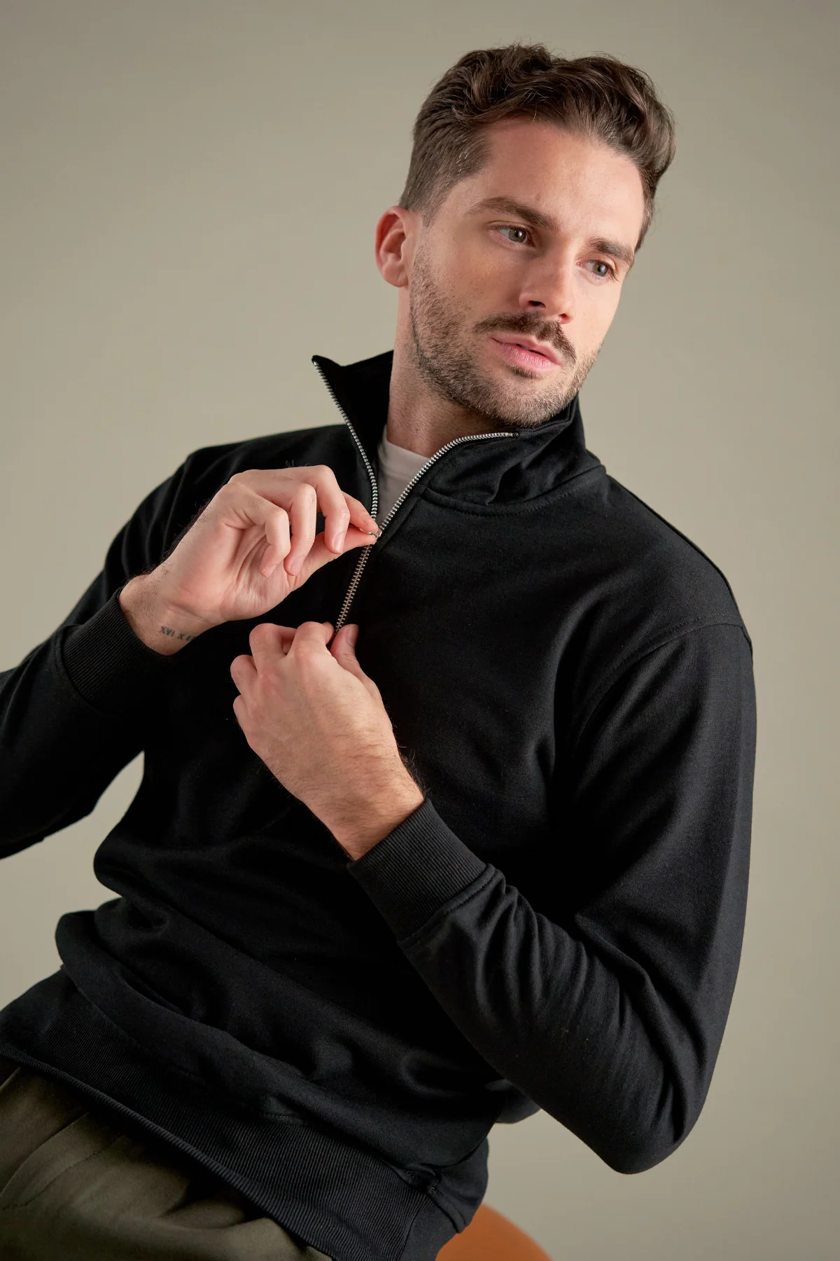 Sweatshirt halb Zip - Schwarz - Image 3