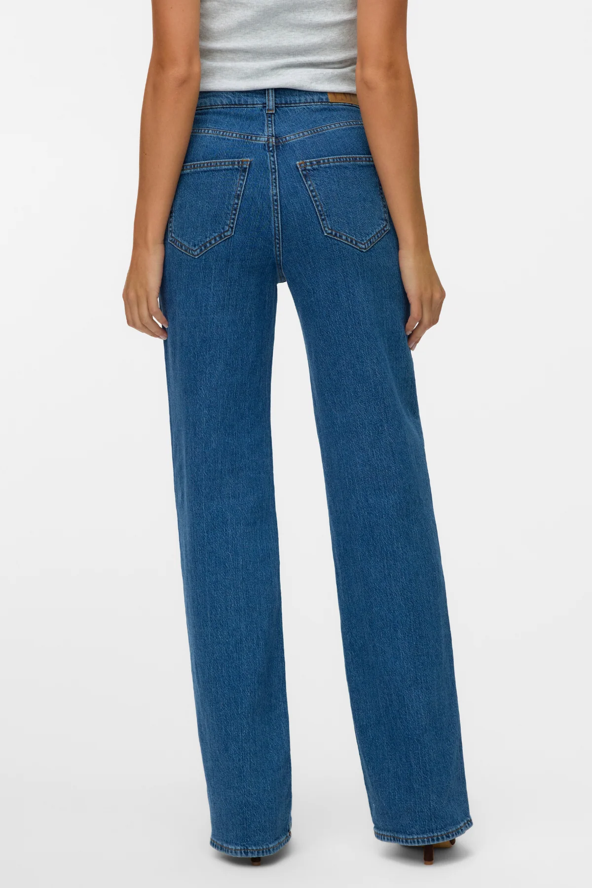 Tessa Wide Pocket Jeans - mittelblauer Denim - Image 4
