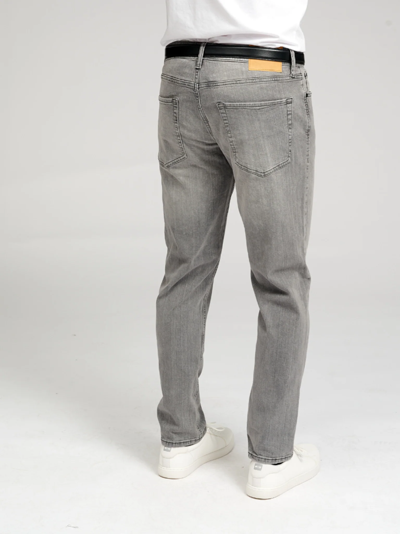 The Original Performance Jeans (Regular) - Grauer Denim - Image 4