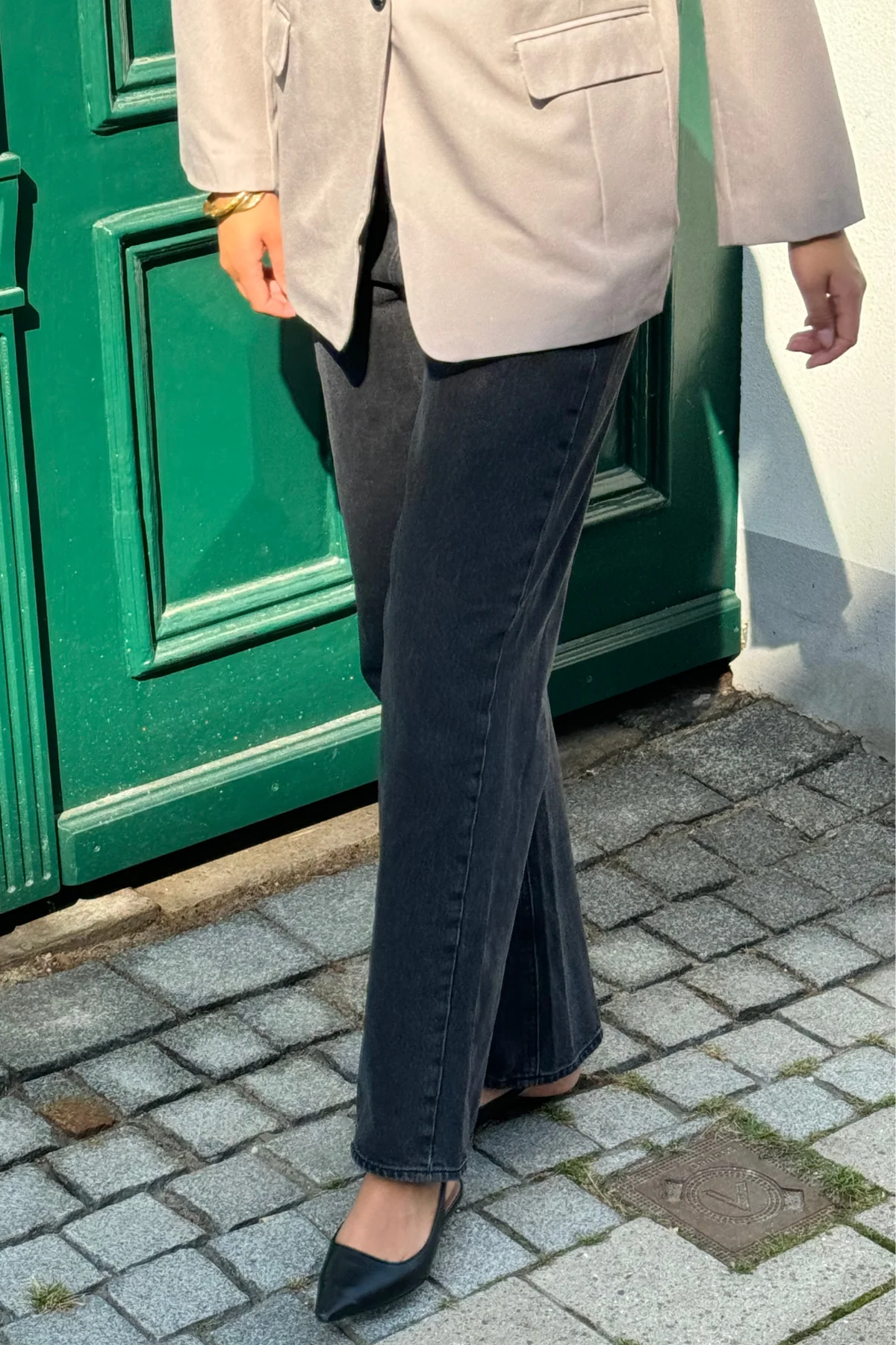 The Original Performance Lose Jeans - schwarzer Denim gewaschen - Image 3