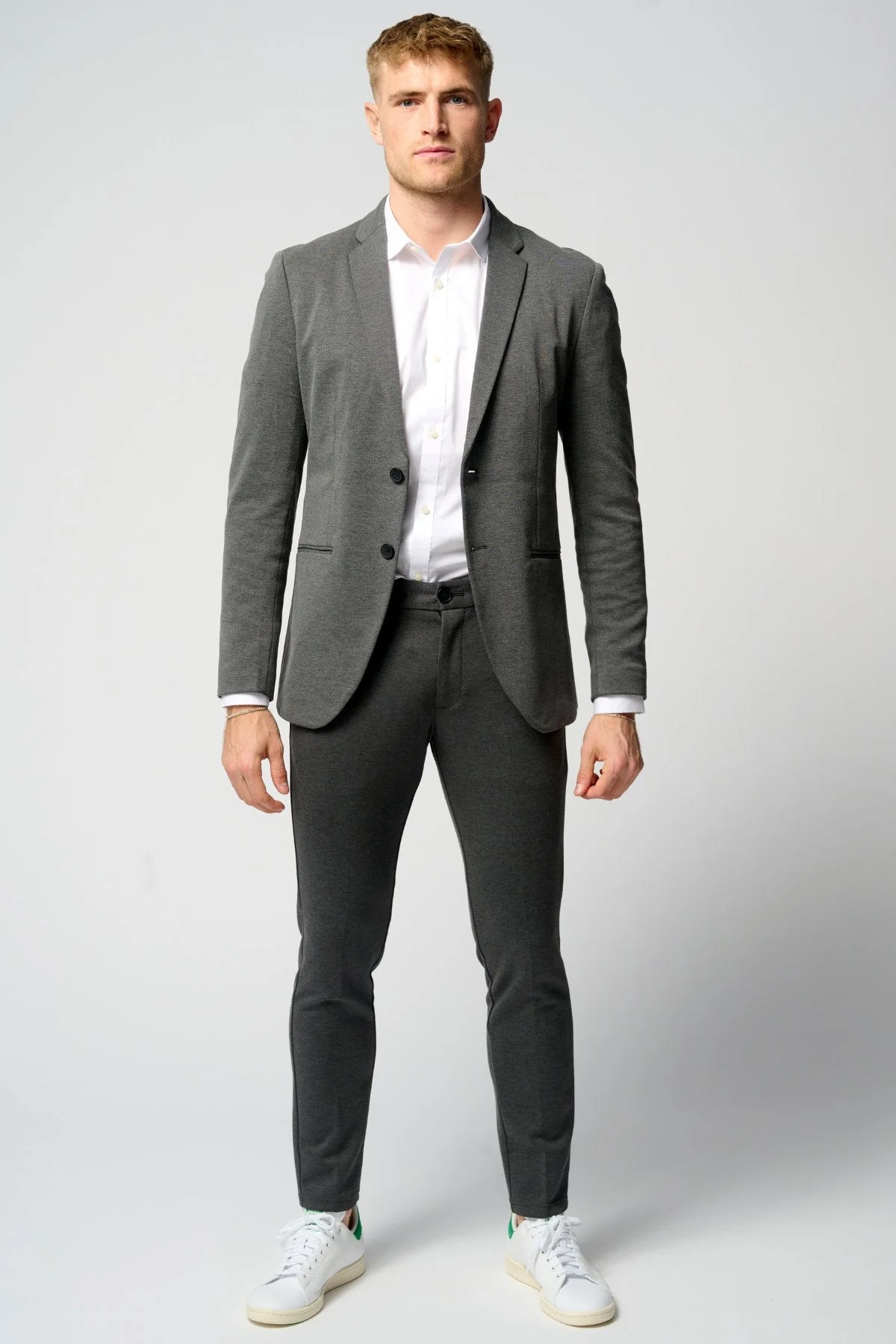 The Original Performance Suit™️ (Dunkelgrau) + Krawatte - Paketangebot (V.i.p) - Image 4