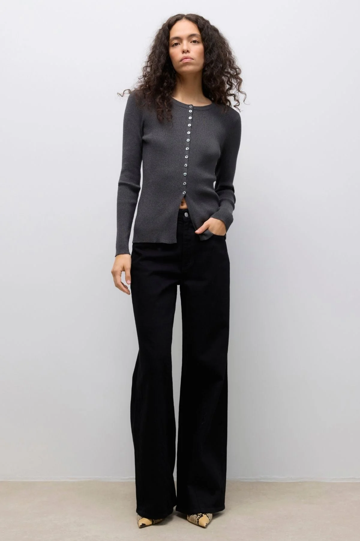 Ukino O -Neck Strick -Strickjacke - dunkelgraue Melange - Image 2