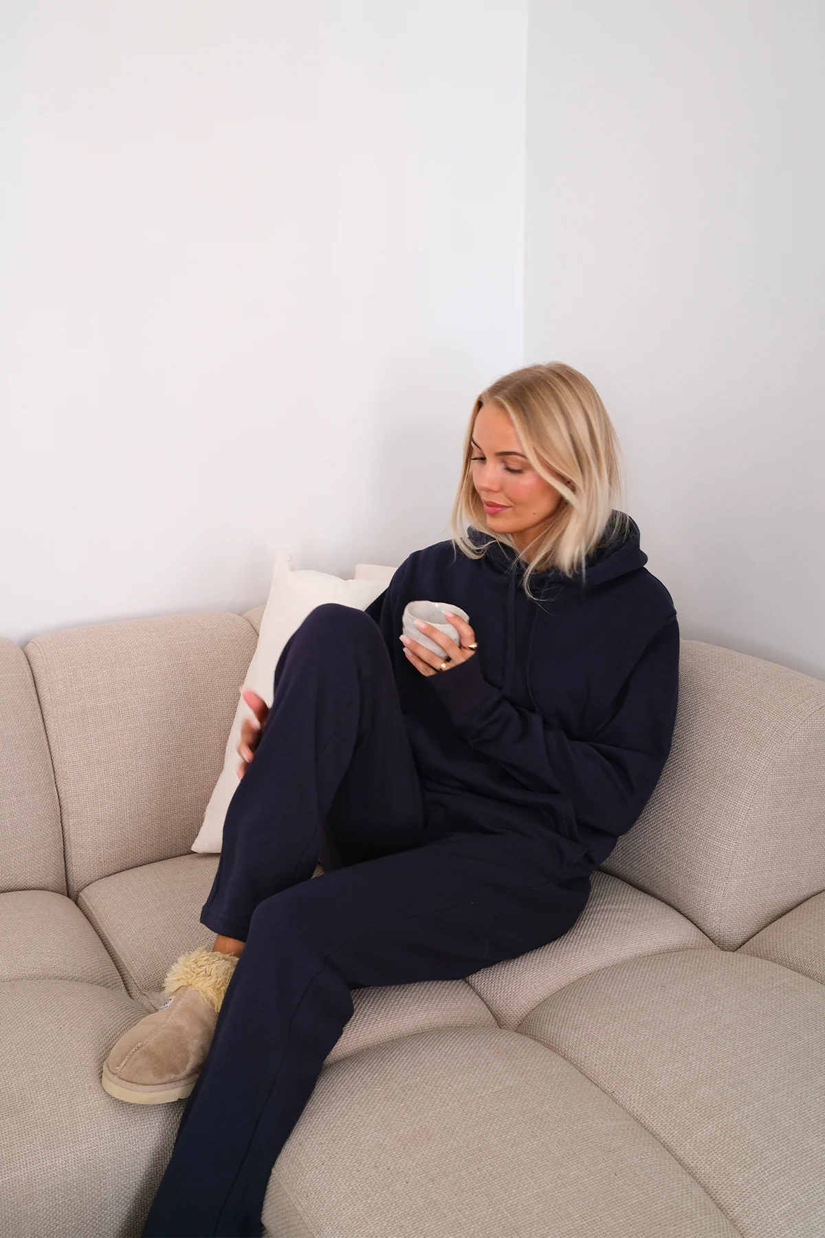 Unverzichtbares Kapuzen-Sweatset für Damen - Marine - Image 3